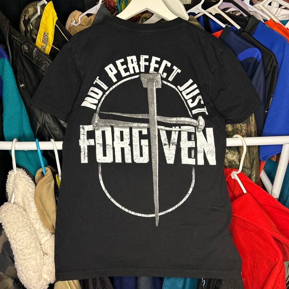 Salvation Made In Heaven Nail Cross Jesus T-shirt size Small